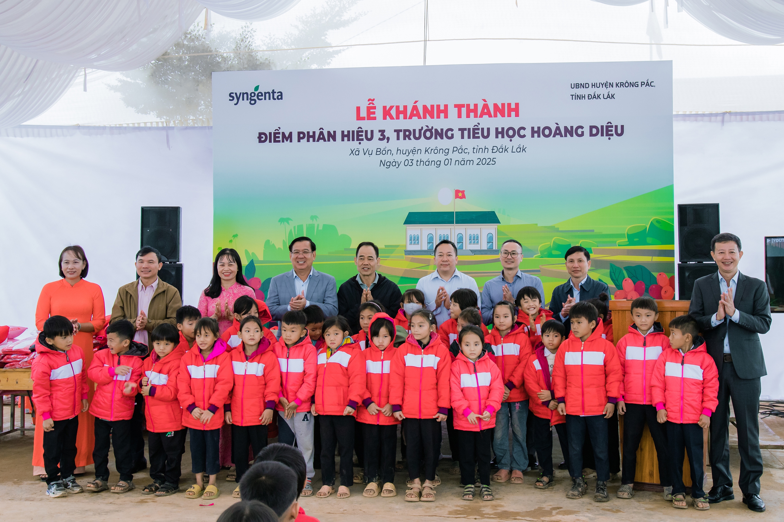 Syngenta khánh thành trường học và trao nhà mới: Tết ấm áp cho nông dân và học sinh Đắk Lắk - Ảnh 11.